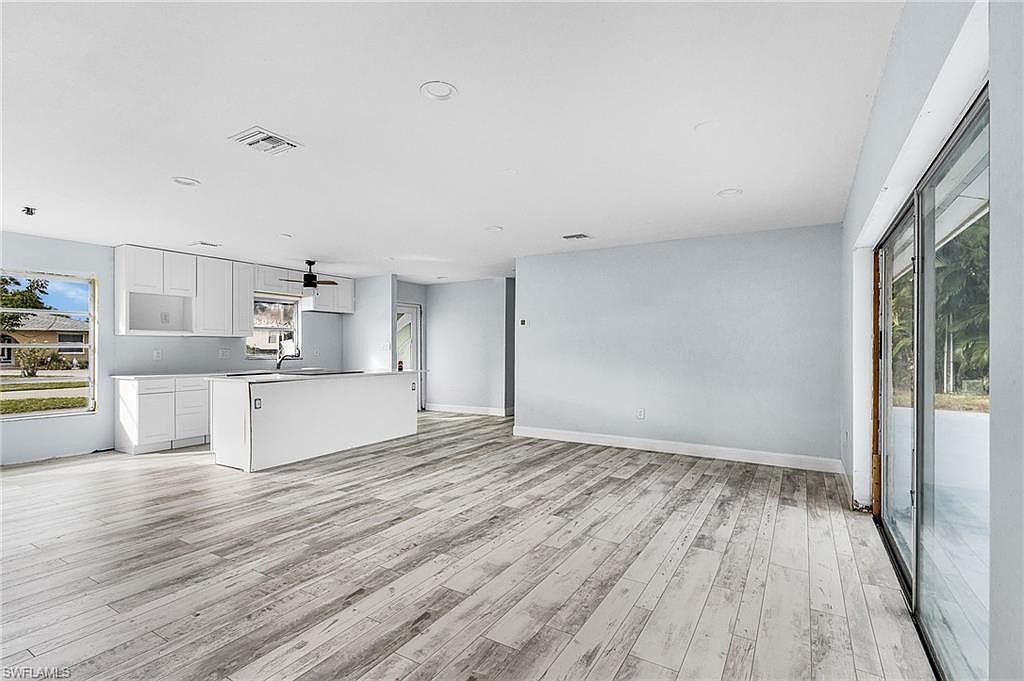 201 Marco Lake Dr Marco Island, FL 34145 - Thumbnail 3