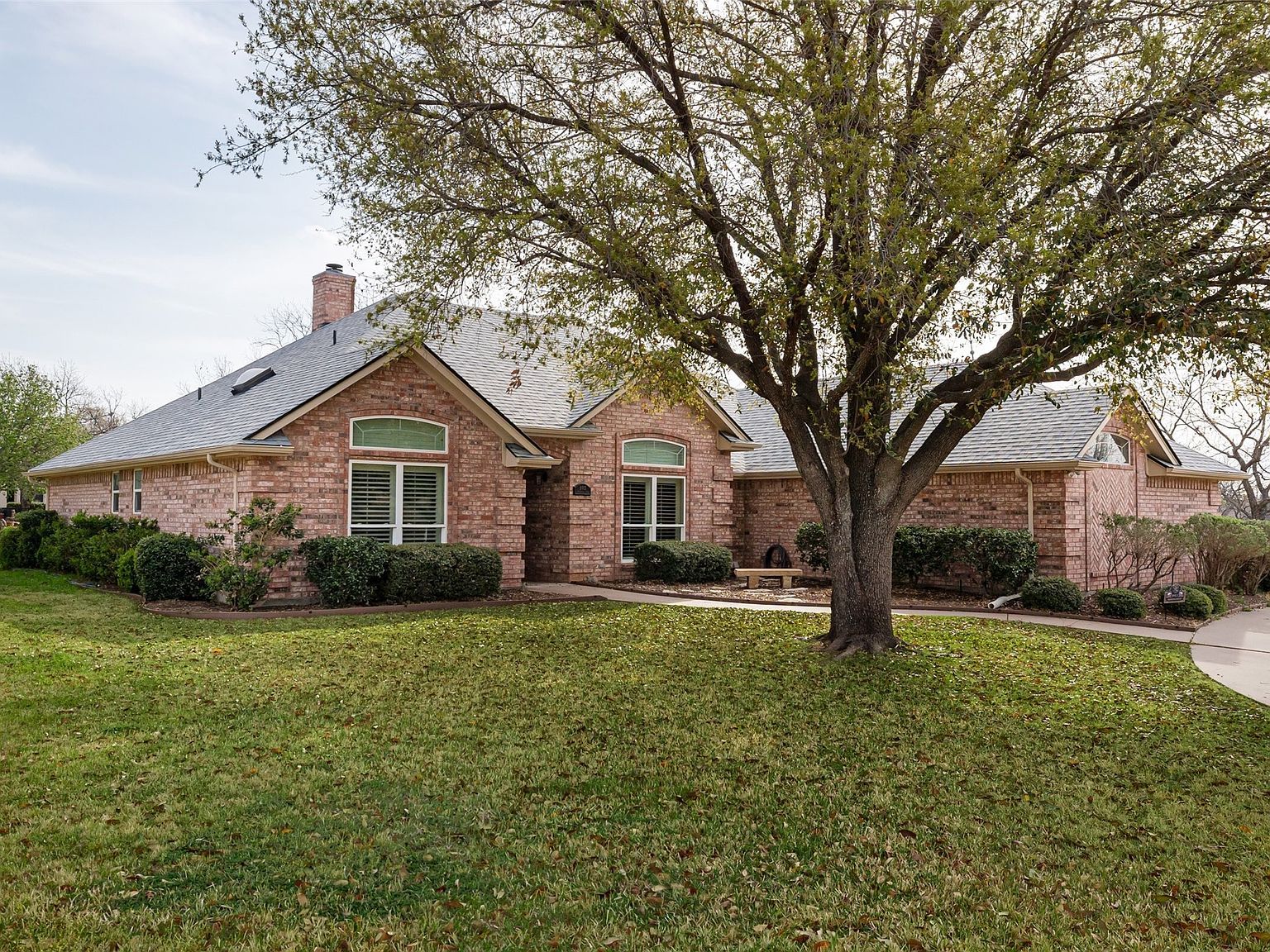 8913 Brierfield Rd Granbury, TX 76049 - Thumbnail 3