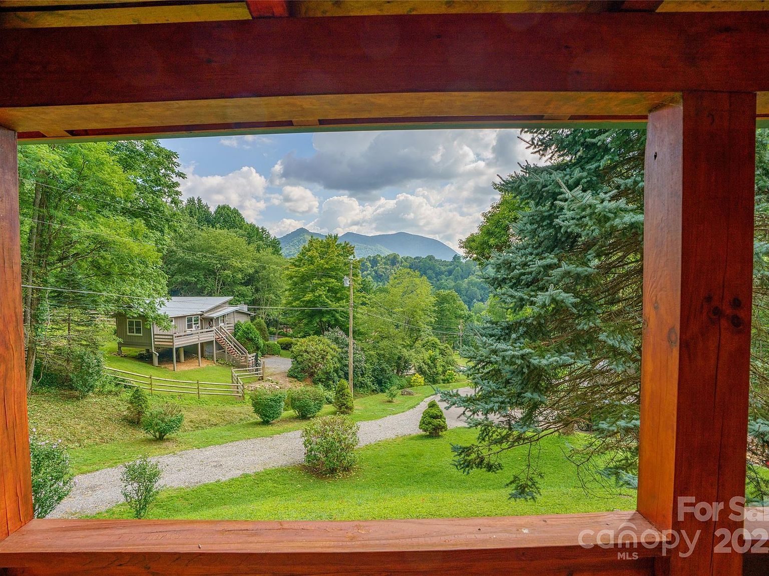 125 Apple Blossom Ln Maggie Valley, NC 28751 - Thumbnail 3