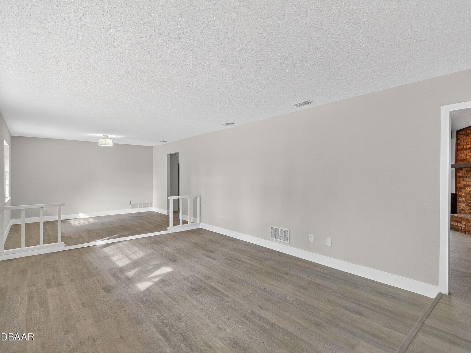 310 Country Circle Dr W Port Orange, FL 32128 - Thumbnail 3