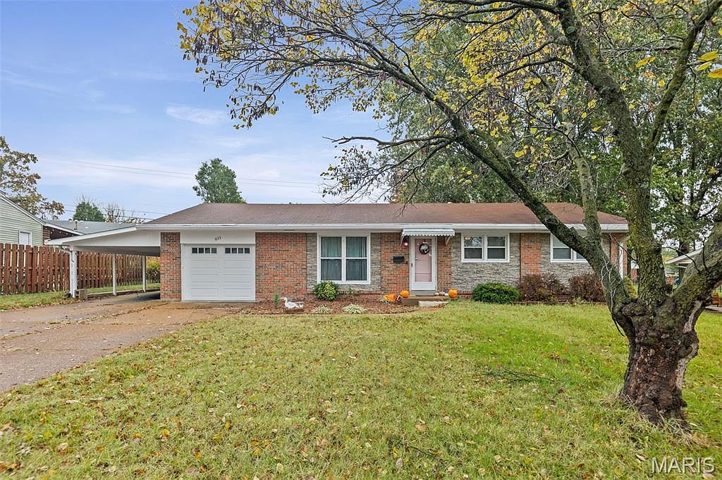 911 N Briegel St Columbia, IL 62236 - Thumbnail 3