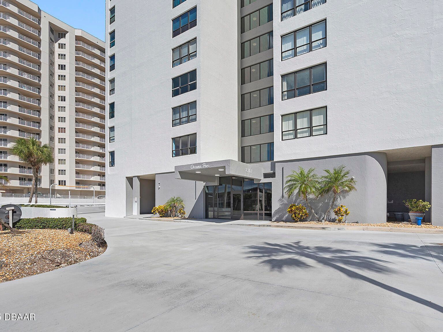 2987 Atlantic Ave UNIT 206 Daytona Beach, FL 32118 - Thumbnail 3