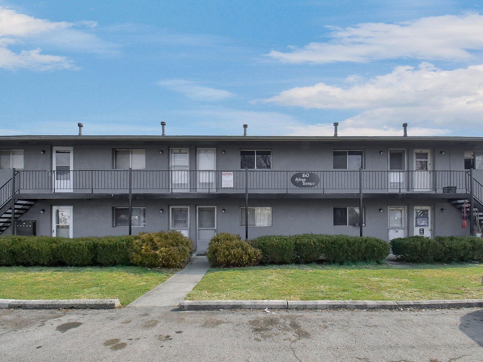 160 N Sylvan Ave Columbus, OH 43204 - Thumbnail 3