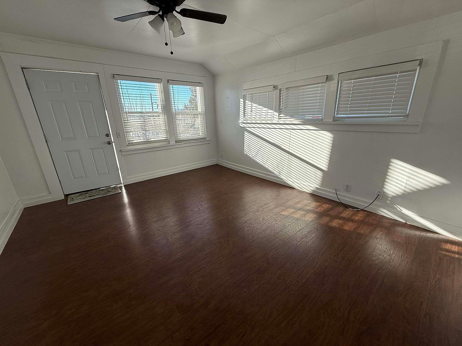 59 California St Portola, CA 96122 - Thumbnail 3