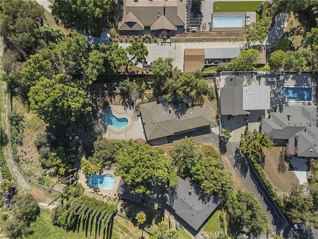 10320 Valley Glow Dr Sunland, CA 91040 - Thumbnail 3