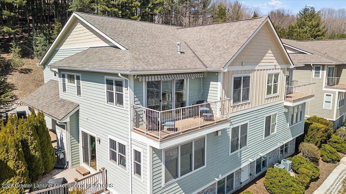 10765 Pine Bluff Dr #7-C Traverse City, MI 49684 - Thumbnail 3