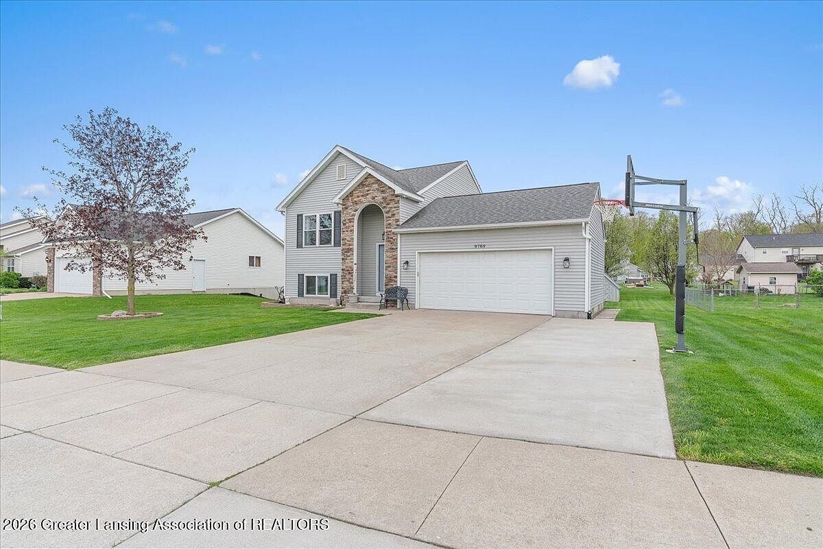 8789 Justonian Way Dimondale, MI 48821 - Thumbnail 3