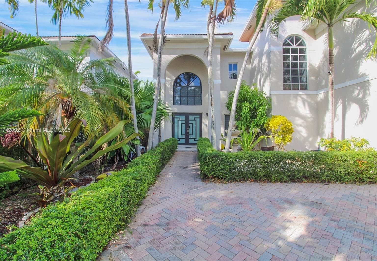 12940 SW 142nd Ter Miami, FL 33186 - Thumbnail 3