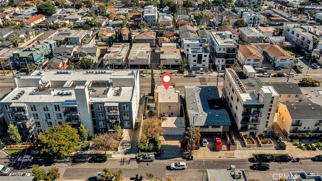 5241 Cahuenga Blvd North Hollywood, CA 91601 - Thumbnail 3