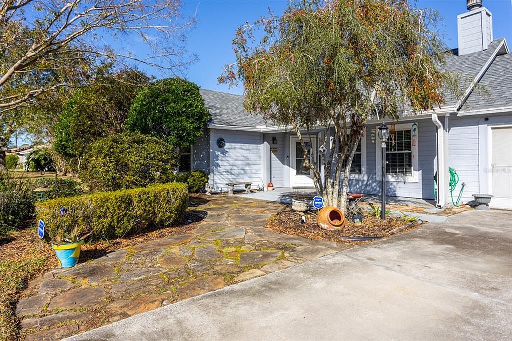 27 Prince Anthony Ln Palm Coast, FL 32164 - Thumbnail 3