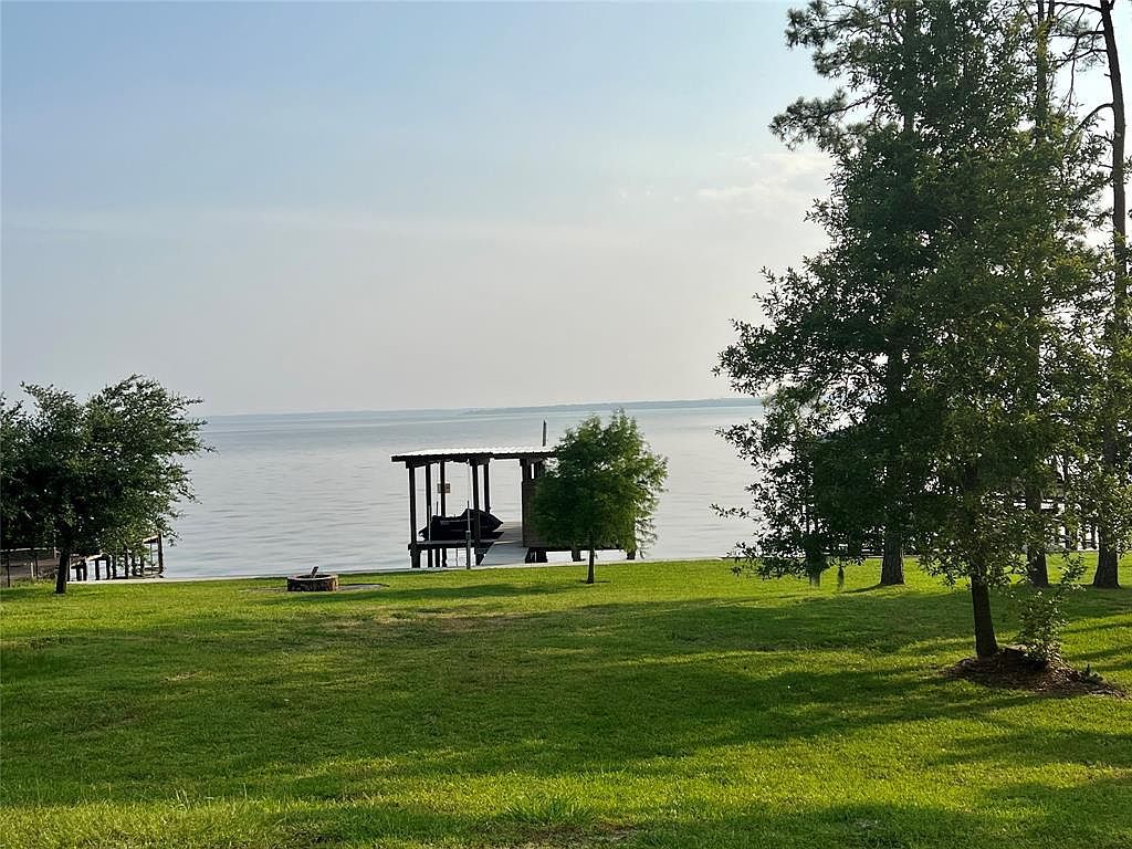 100 Bridgelanding Onalaska, TX 77360 - Thumbnail 3