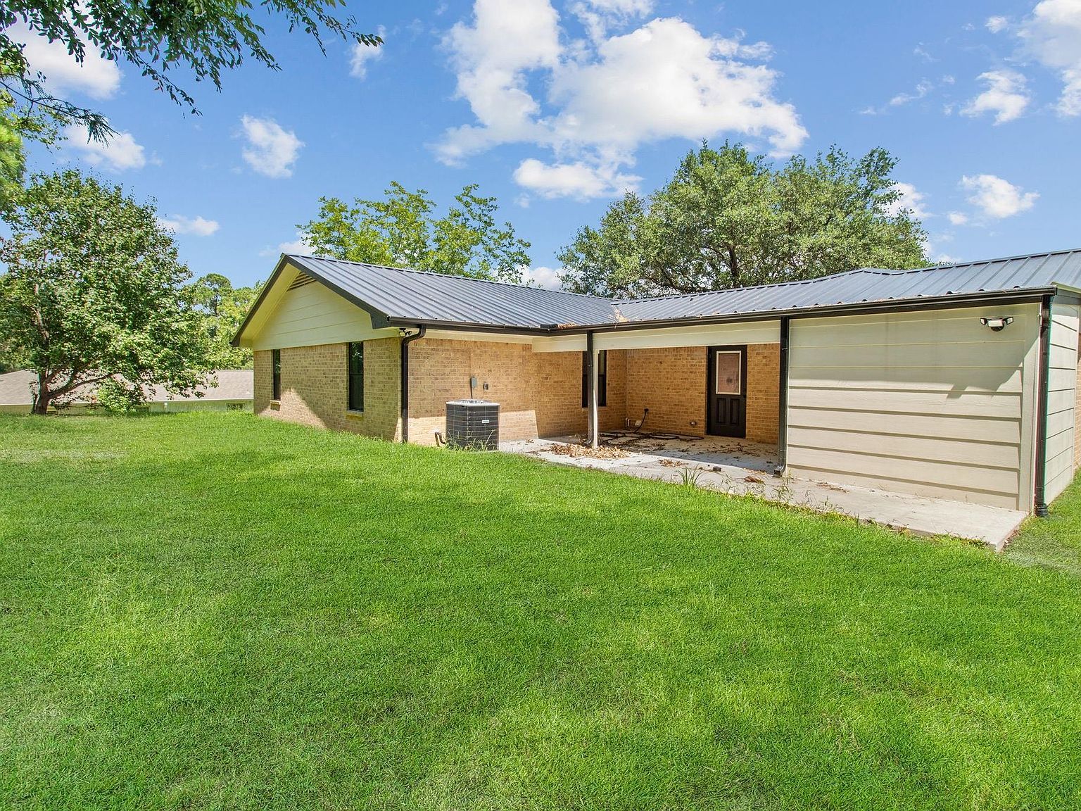 128 Schooner W Livingston, TX 77351 - Thumbnail 3