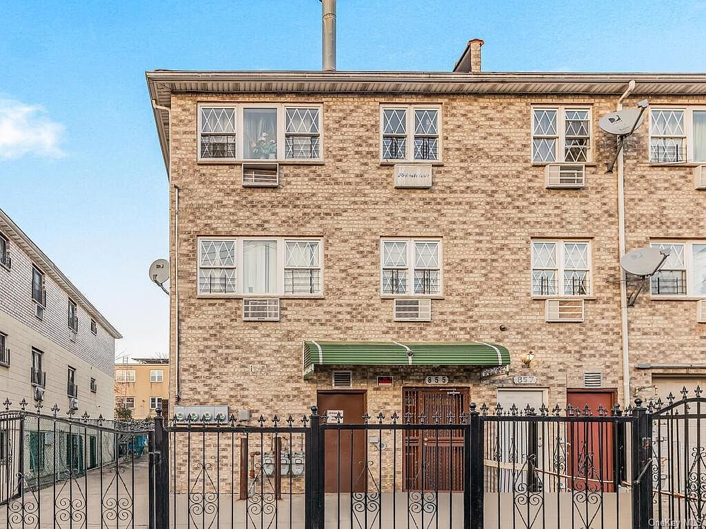 855-859 E 223rd St Bronx, NY 10466 - Thumbnail 3