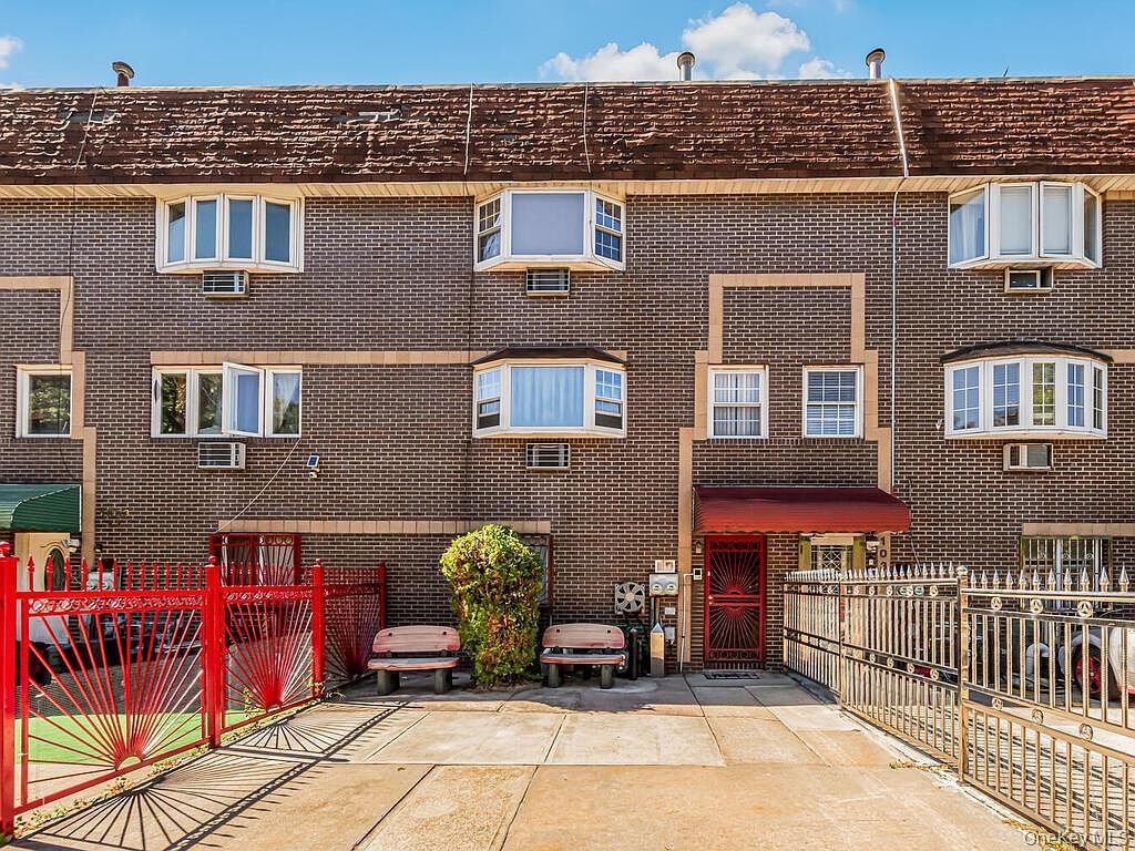 1035 Bryant Ave Bronx, NY 10459 - Thumbnail 3