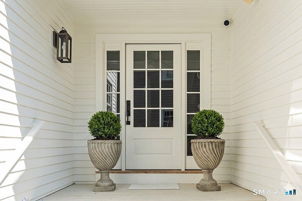 22 Craw Ave Norwalk, CT 06853 - Thumbnail 3