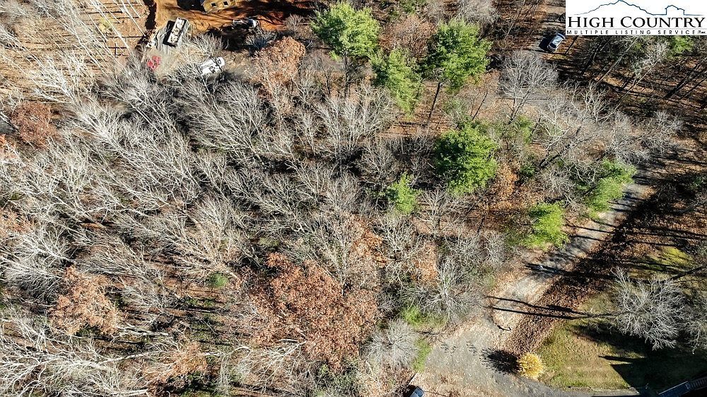 27 Highland Meadows Ct Fleetwood, NC 28626 - Thumbnail 3