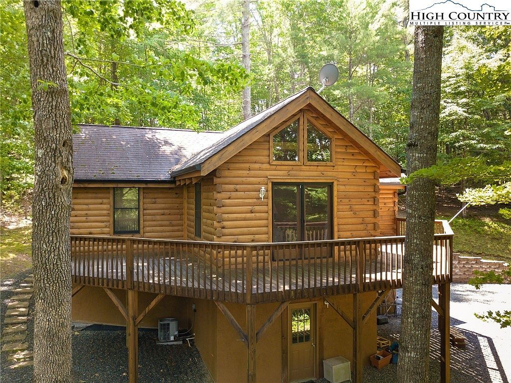 601 Creekside Dr Fleetwood, NC 28626 - Thumbnail 3