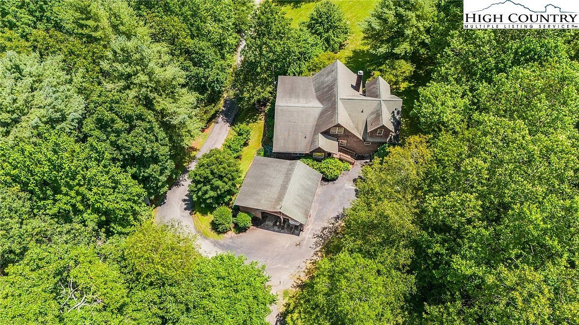 365 Little River Rd Sugar Grove, NC 28679 - Thumbnail 3