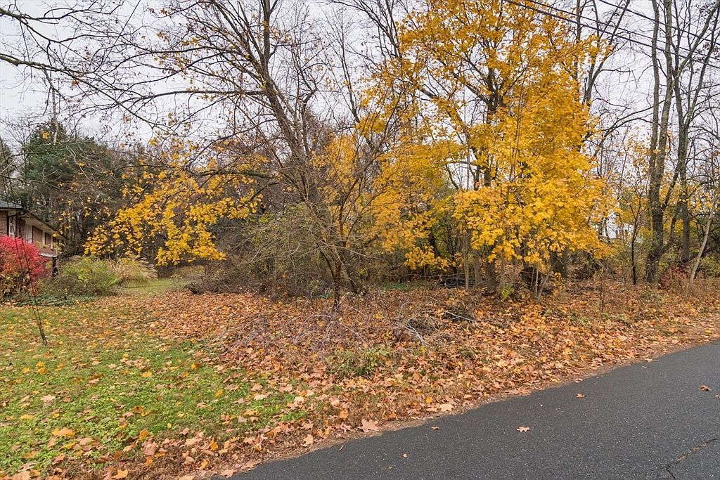 6-6V Melikian Dr Wilbraham, MA 01095 - Thumbnail 3