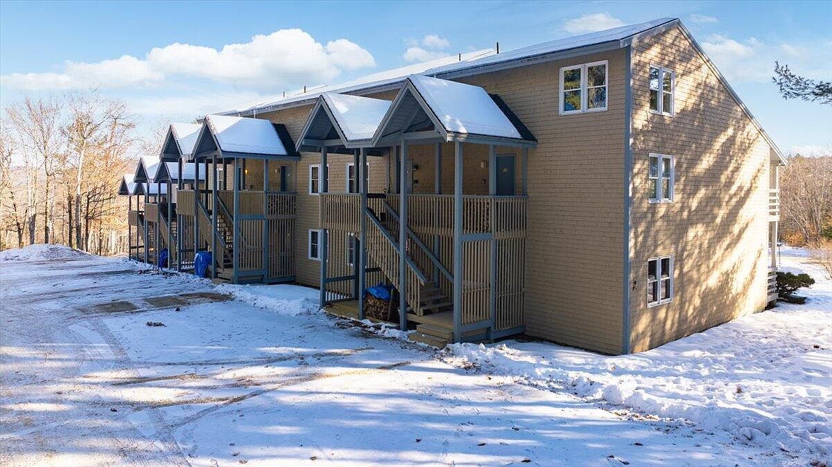 9 A Condo Ln #A18 Greenwood, ME 04255 - Thumbnail 3