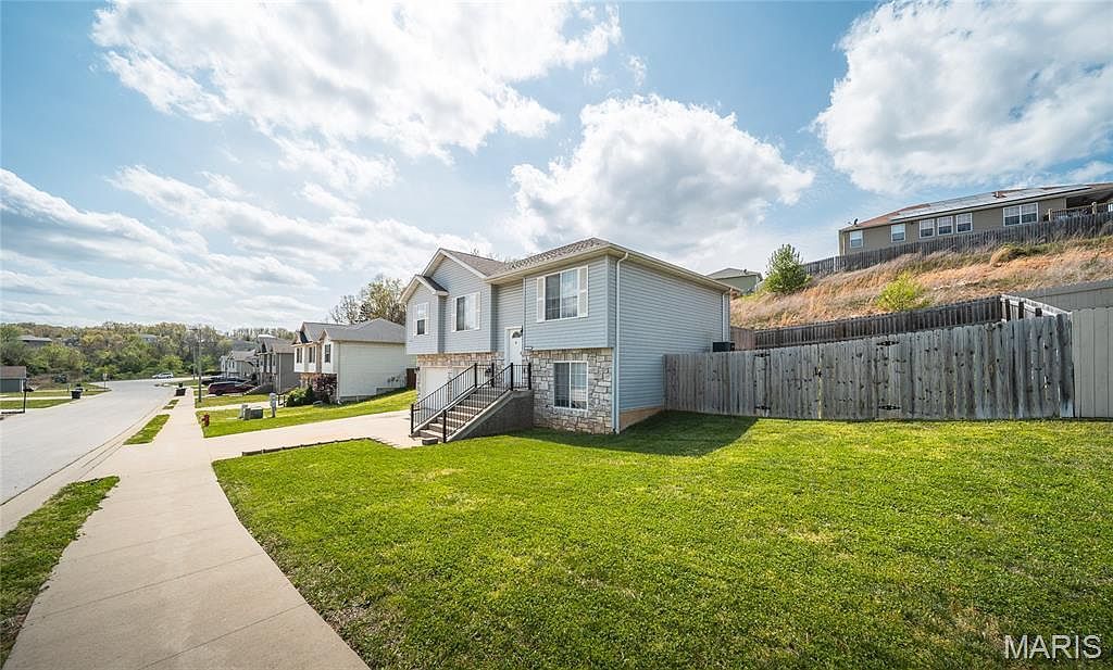 108 Creek View Dr Saint Robert, MO 65584 - Thumbnail 3