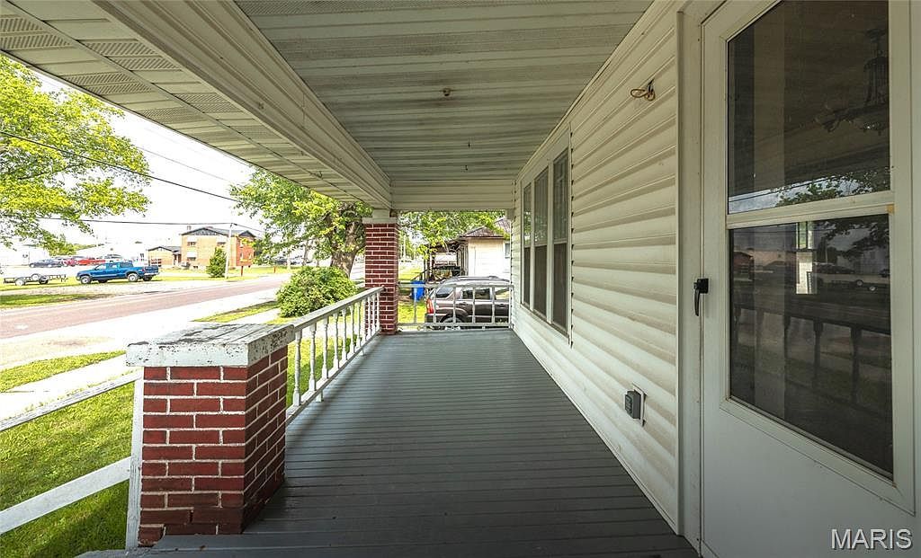 607 W 3rd St Belle, MO 65013 - Thumbnail 3