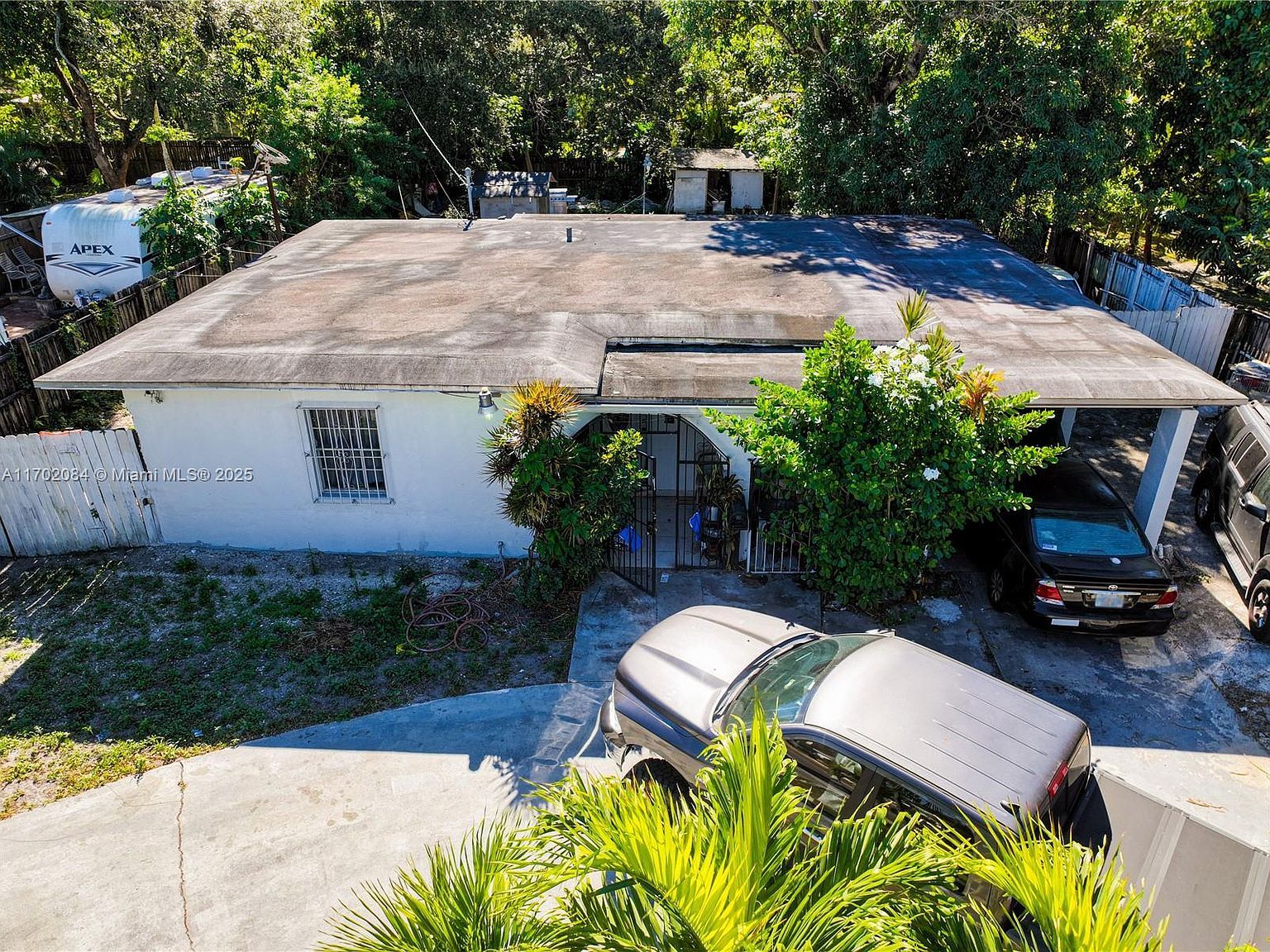 440 NE 135th St North Miami, FL 33161 - Thumbnail 3