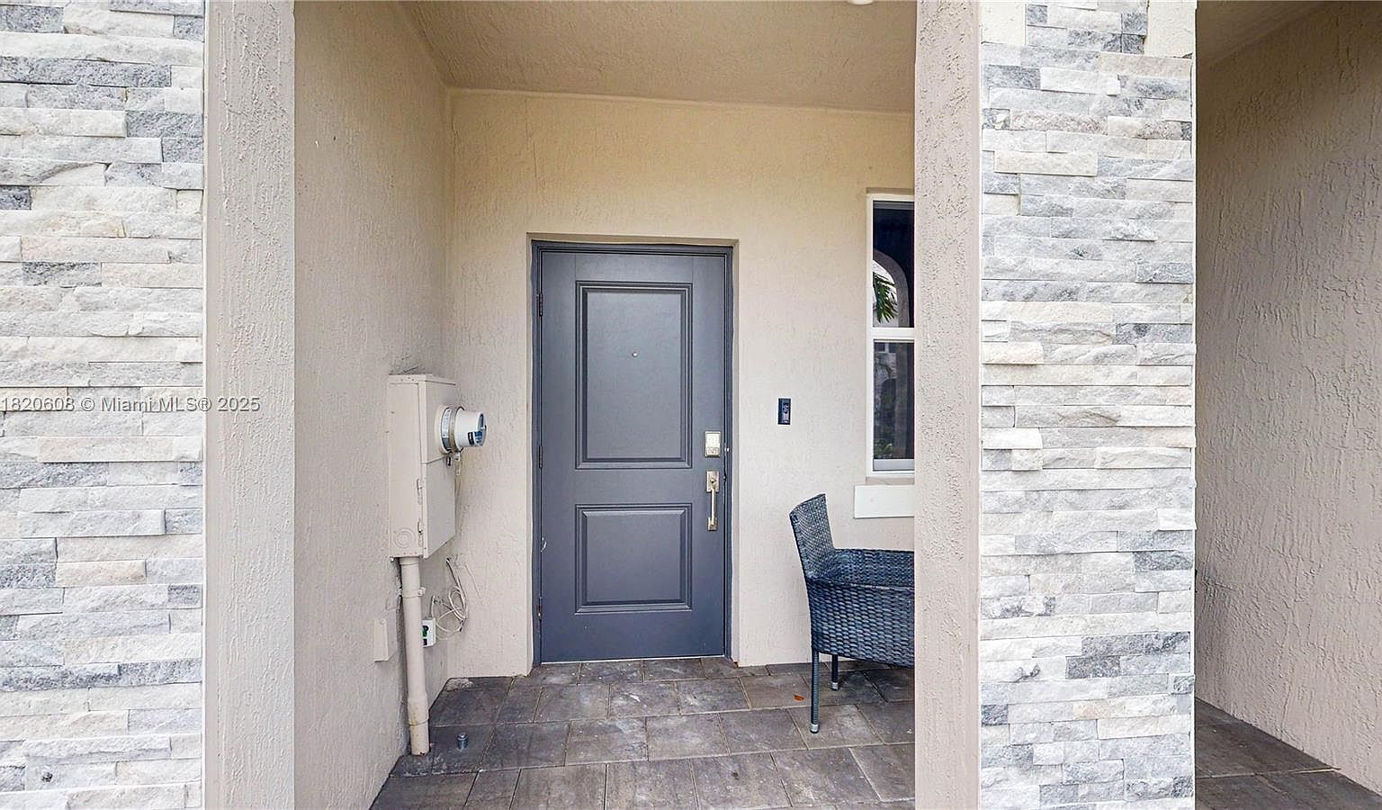 2647 SE 13th St Homestead, FL 33035 - Thumbnail 3