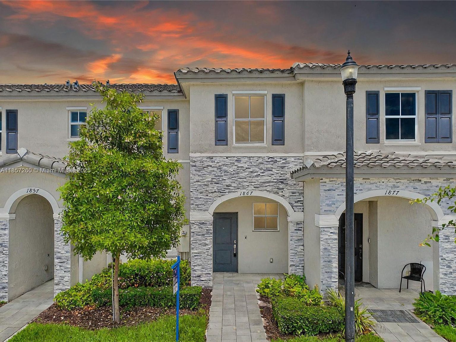 1867 SE 26th Ter Homestead, FL 33035 - Thumbnail 3