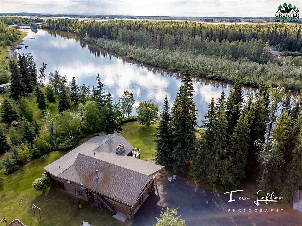 1260 Heldiver St Fairbanks, AK 99709 - Thumbnail 3