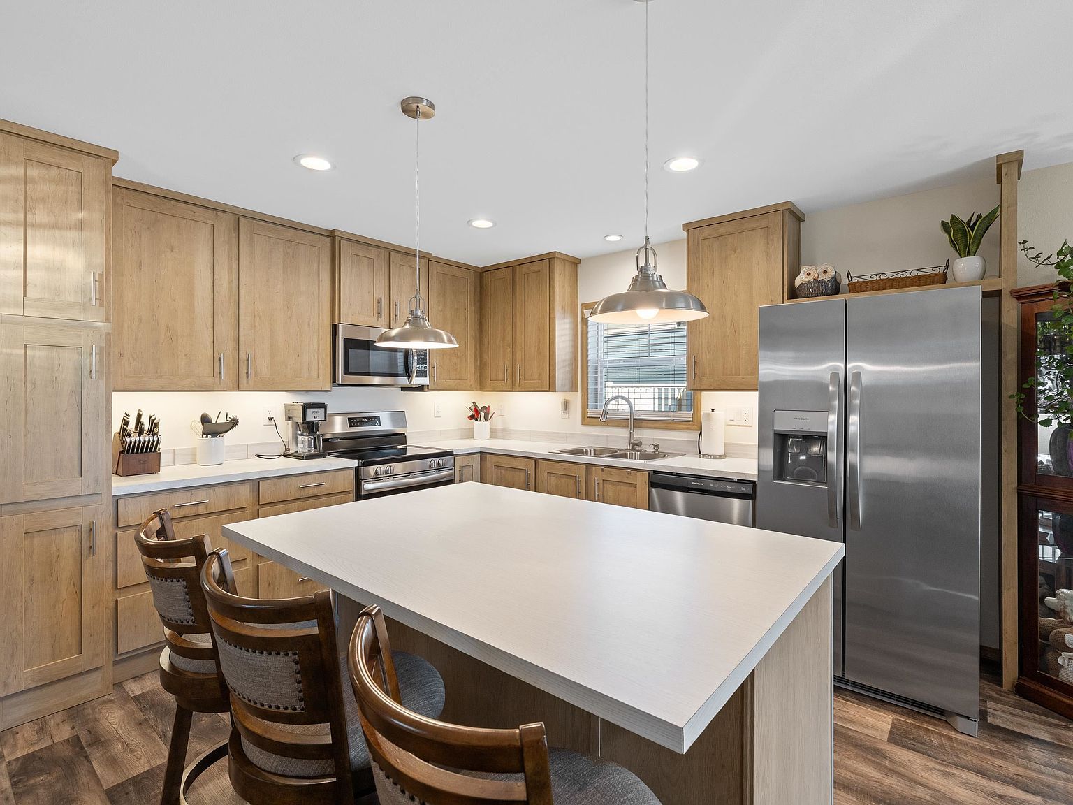 1717.91 E Philadelphia St Rapid City, SD 57703 - Thumbnail 3