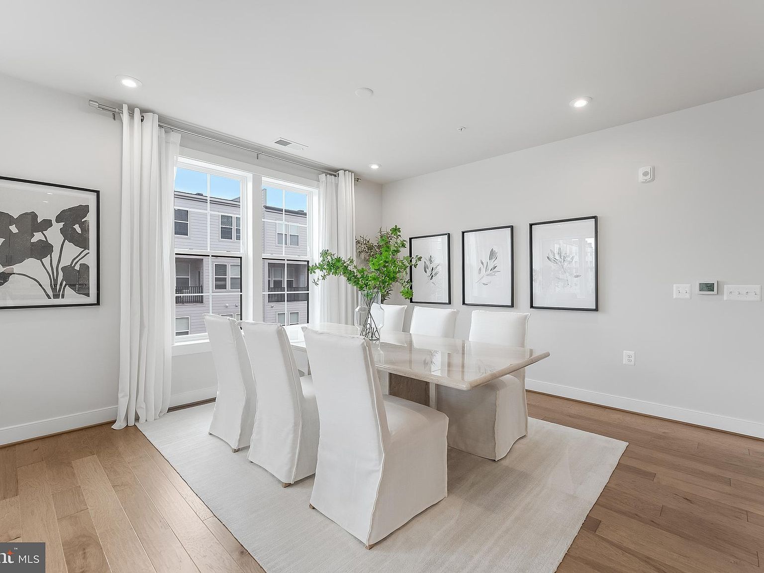 2320 Field Point Rd UNIT 201 Herndon, VA 20171 - Thumbnail 3