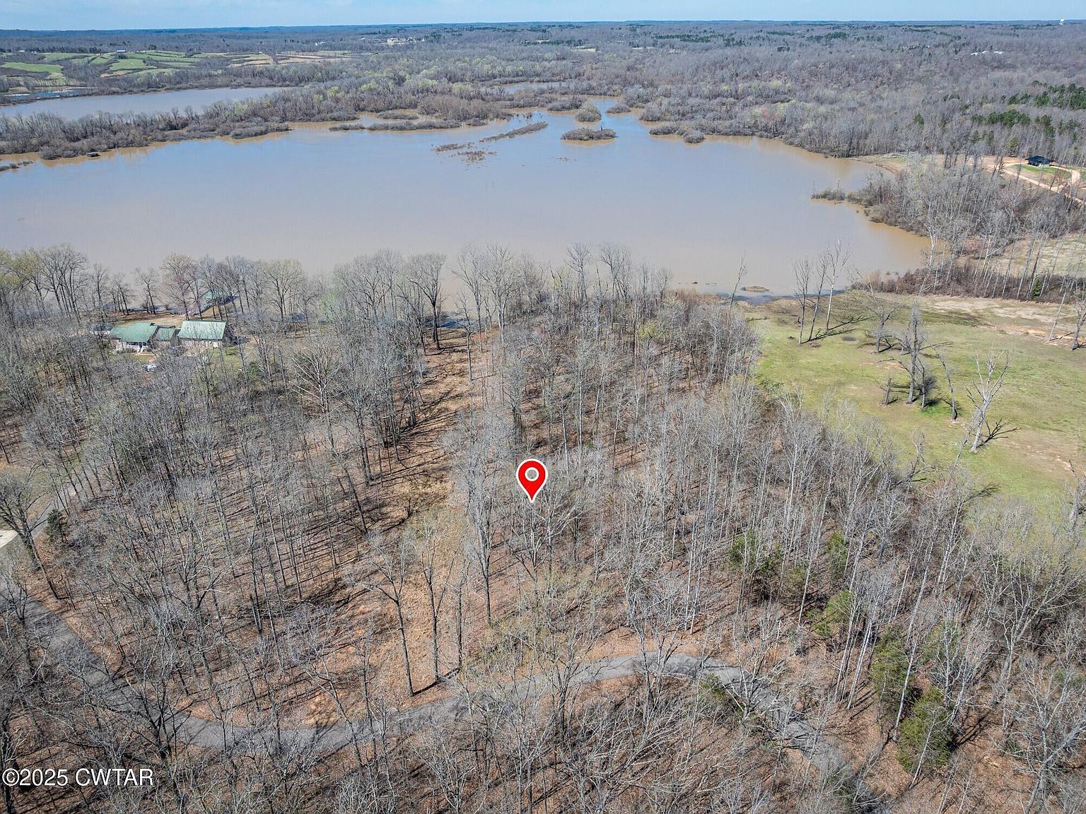 80 Featherfoot Parkway Loop Parsons, TN 38363 - Thumbnail 3