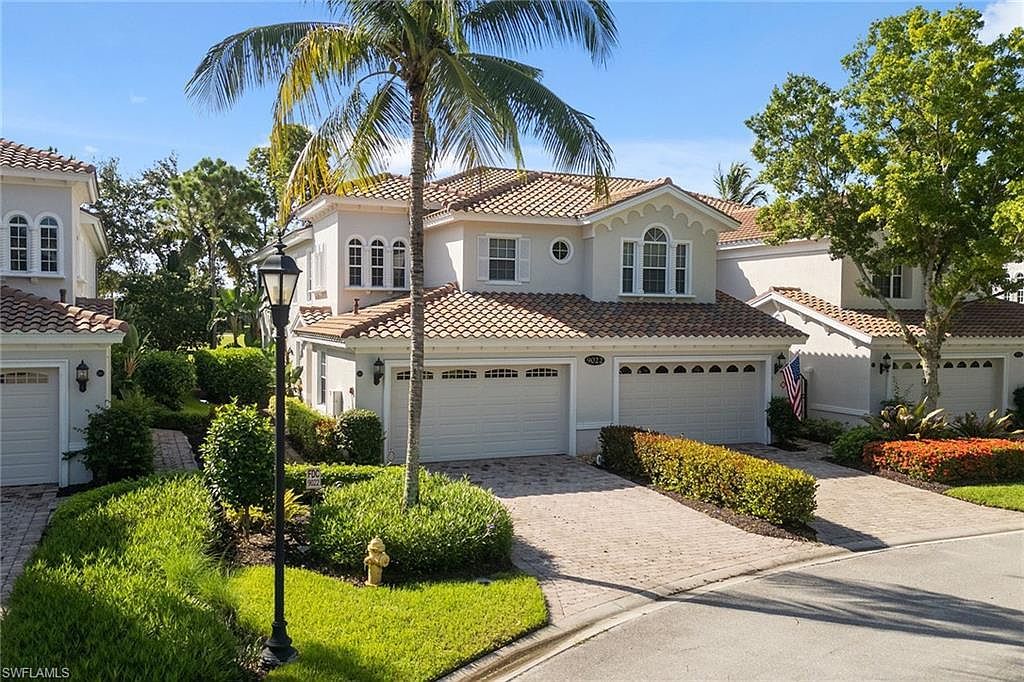 9022 Cascada Way #201 Naples, FL 34114 - Thumbnail 3