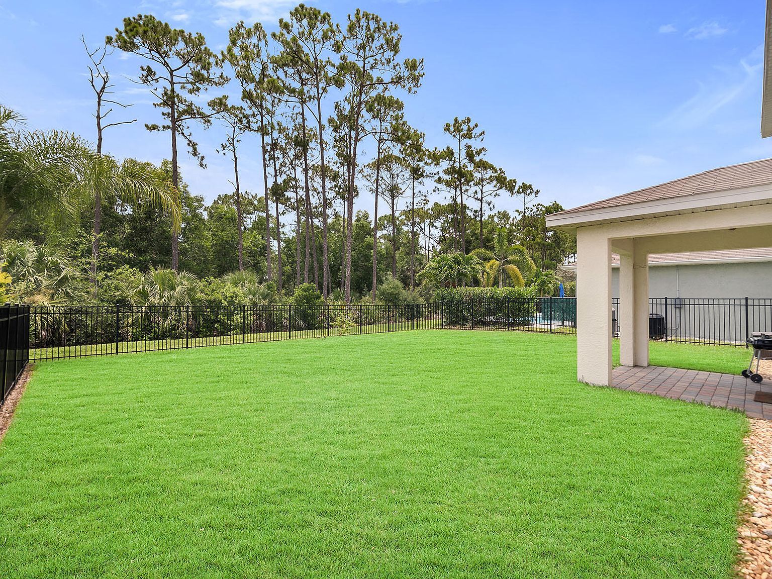 26974 Wildwood Pines Ln Bonita Springs, FL 34135 - Thumbnail 3