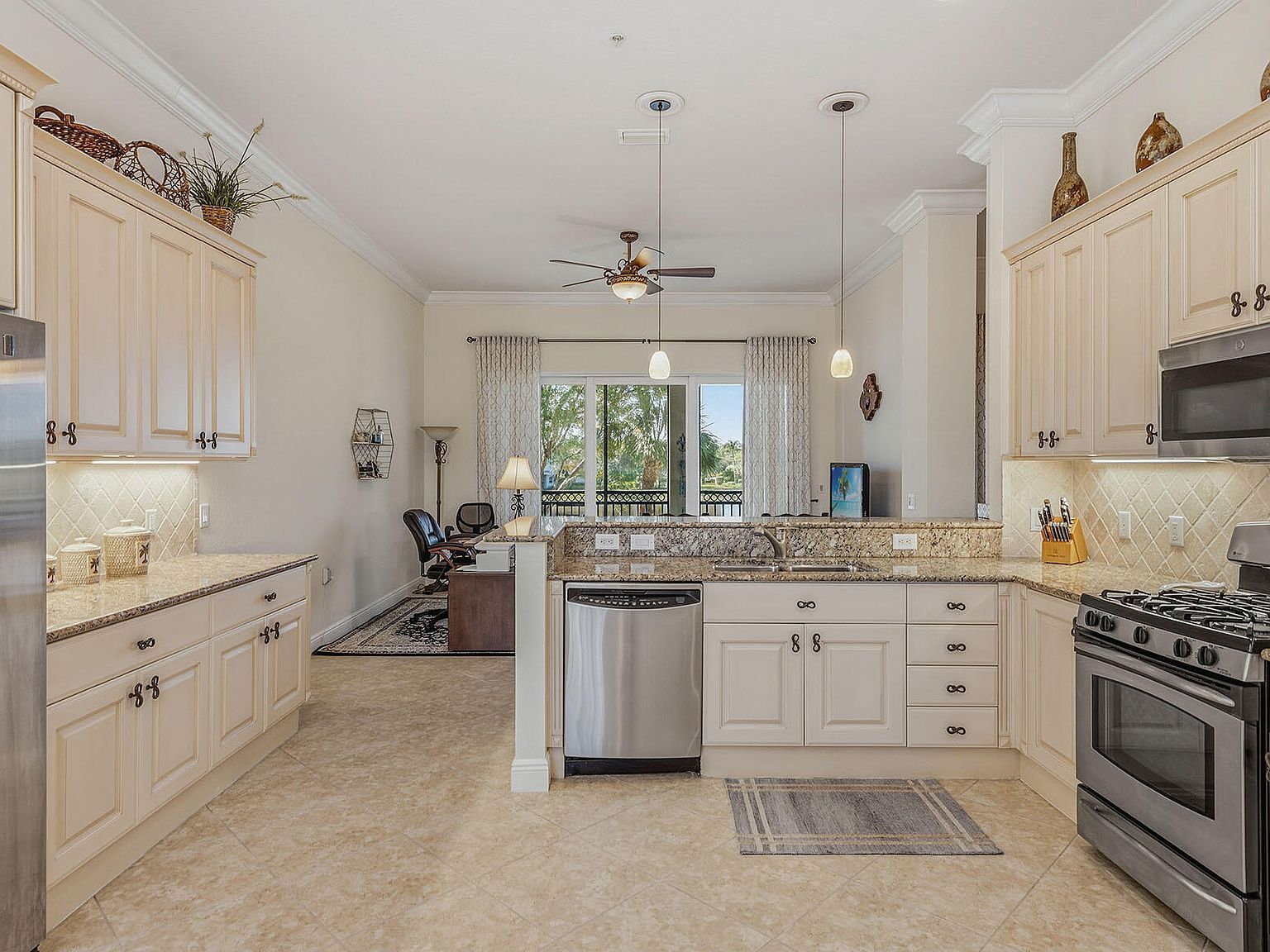 9271 Museo Cir UNIT 203 Naples, FL 34114 - Thumbnail 3