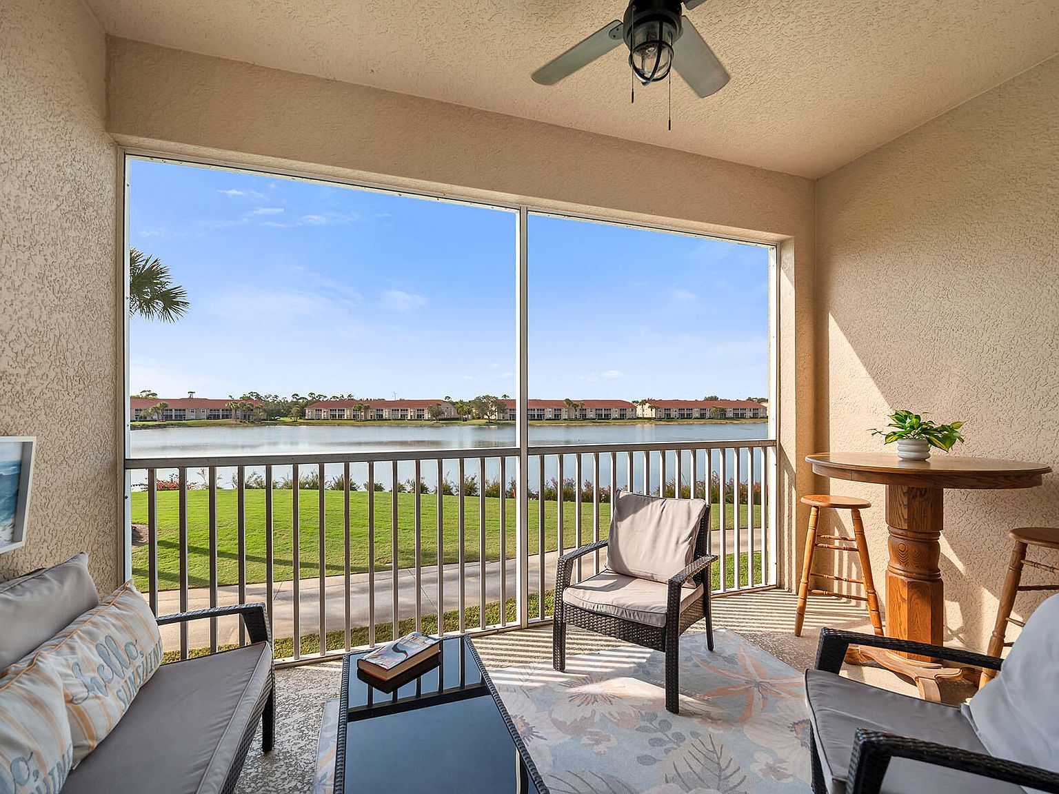 2740 Cypress Trace Cir APT 2725 Naples, FL 34119 - Thumbnail 3