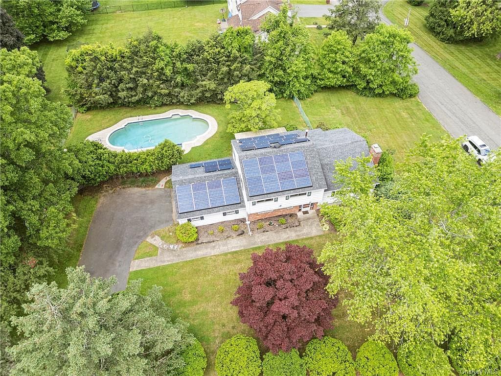 13 Bridle Rd Spring Valley, NY 10977 - Thumbnail 3