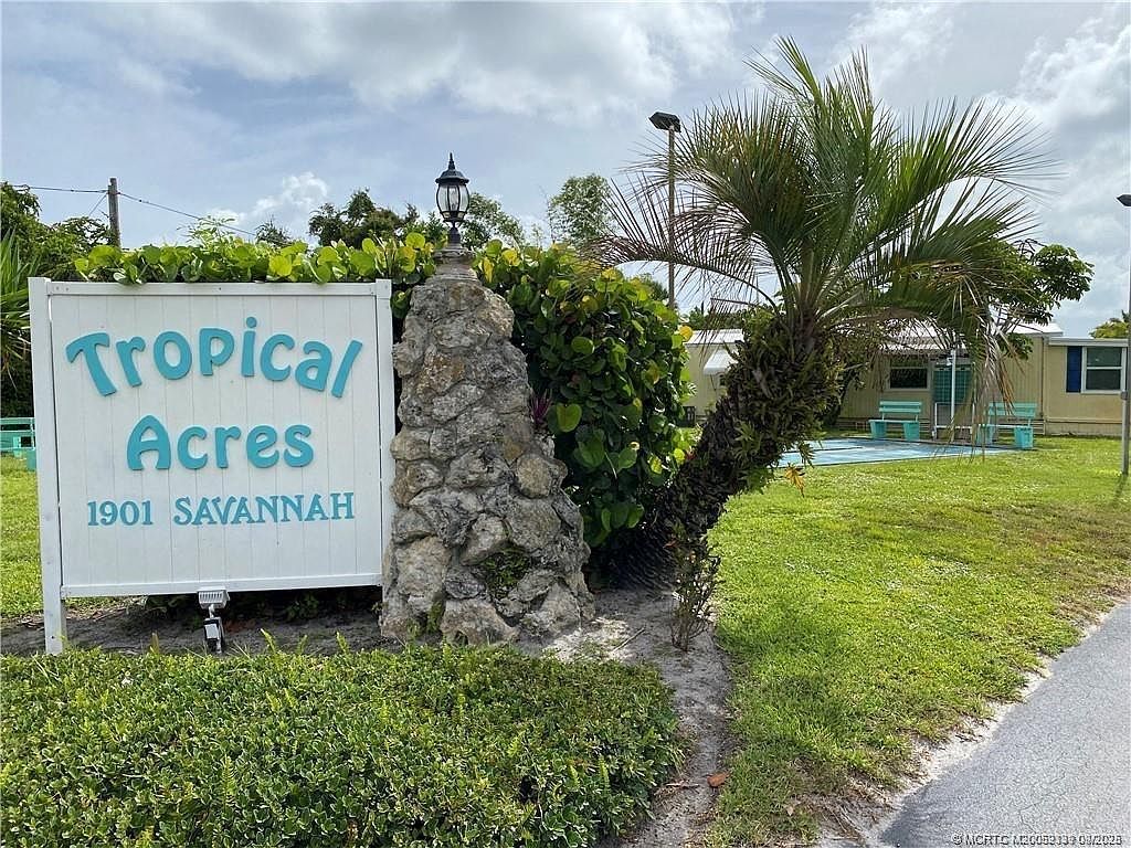 603 NE Tahiti Way Jensen Beach, FL 34957 - Thumbnail 3