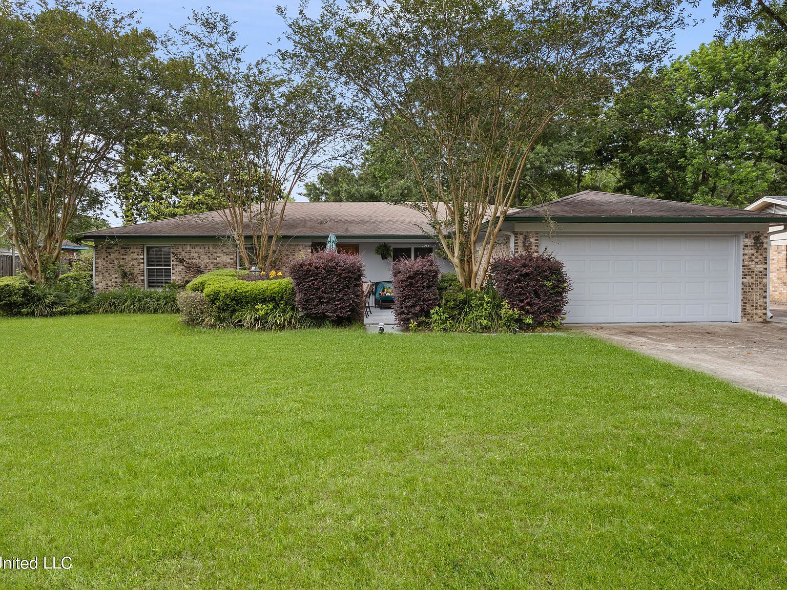 2500 Holiday Dr Gautier, MS 39553 - Thumbnail 3