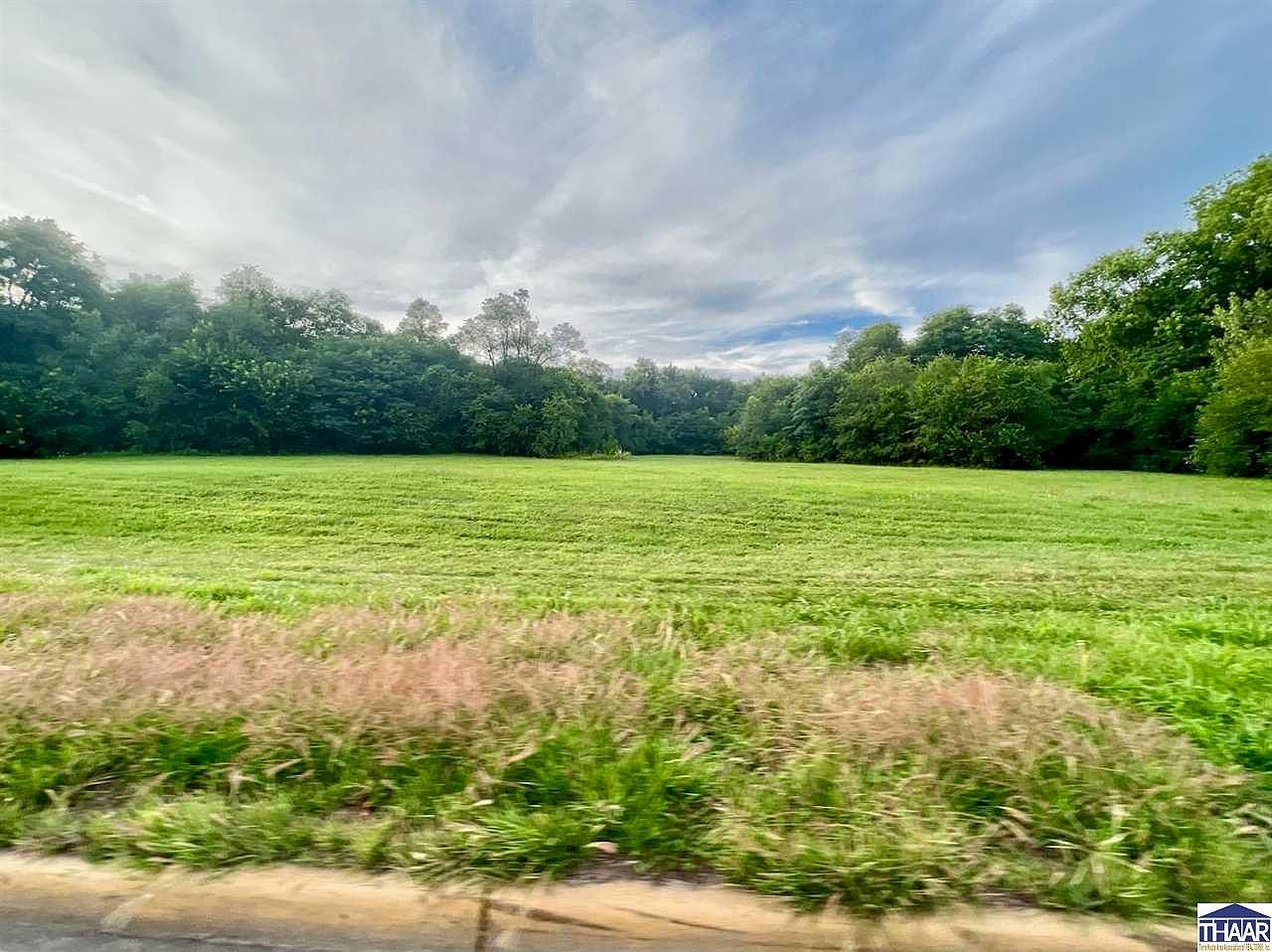 2010 Maple Ave Terre Haute, IN 47804 - Thumbnail 3