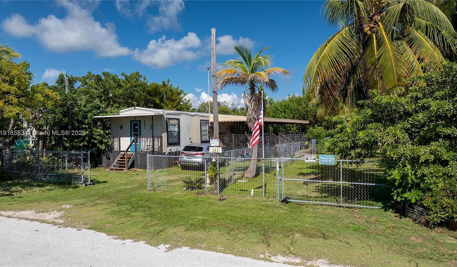 561 Gordon Cir Key Largo, FL 33037 - Thumbnail 3