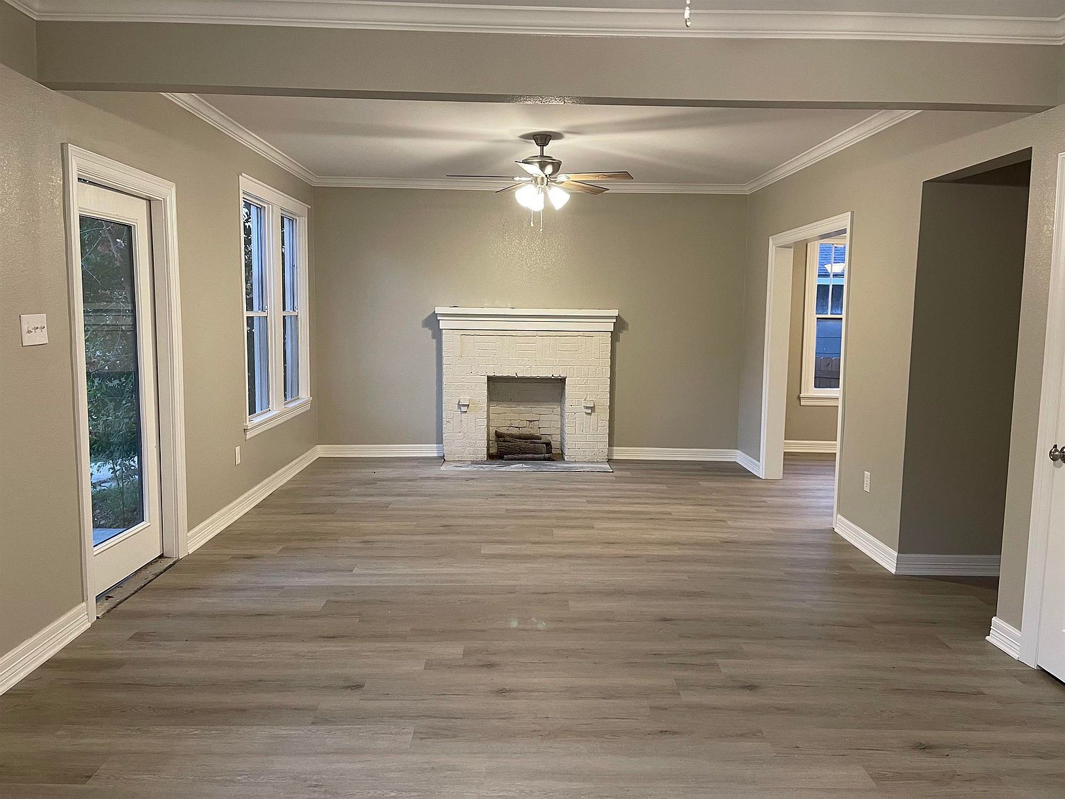 400 N Saint Mary St Carthage, TX 75633 - Thumbnail 3