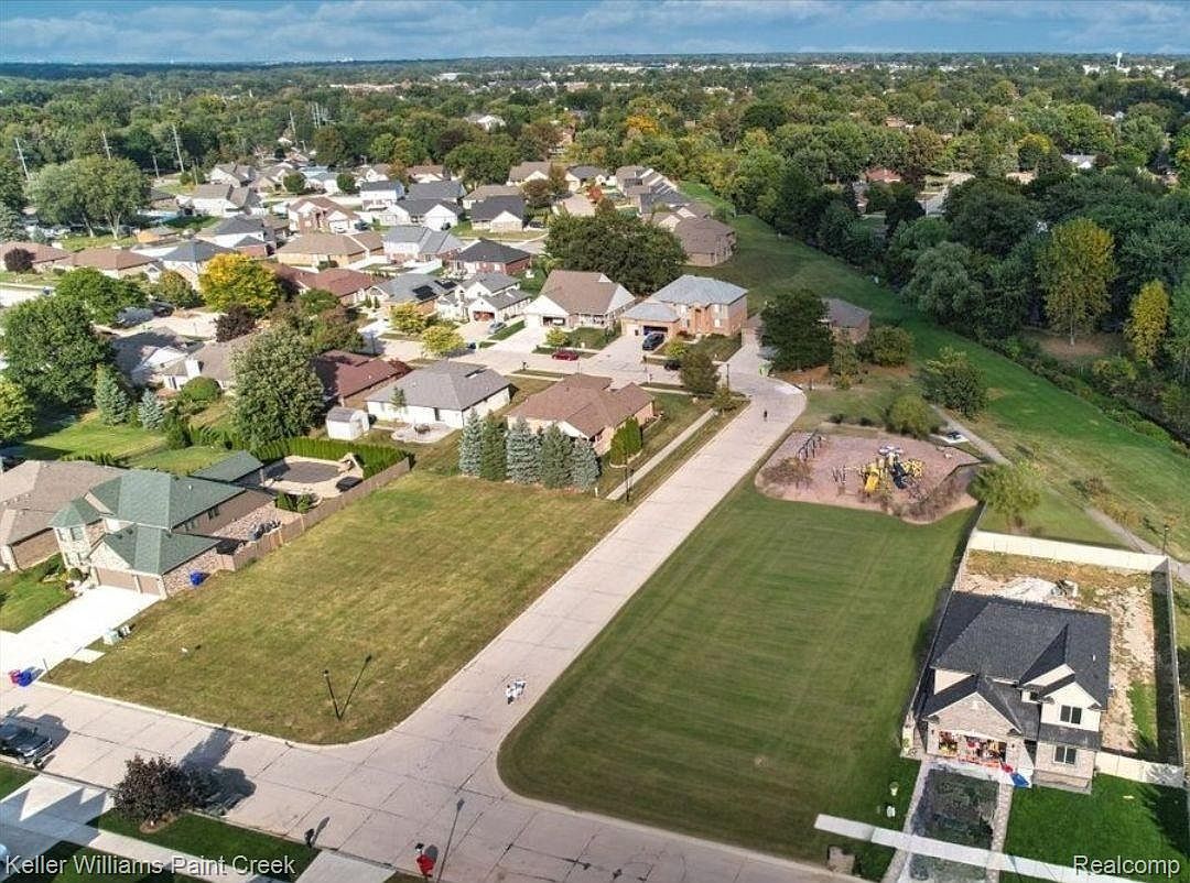 33228 Nicola Dr Fraser, MI 48026 - Thumbnail 3