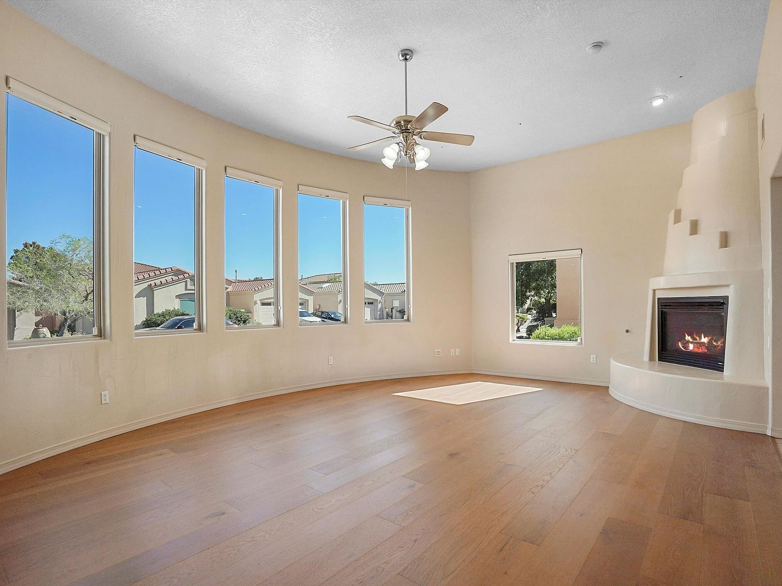 4415 Hodgin Ln NW Albuquerque, NM 87120 - Thumbnail 3