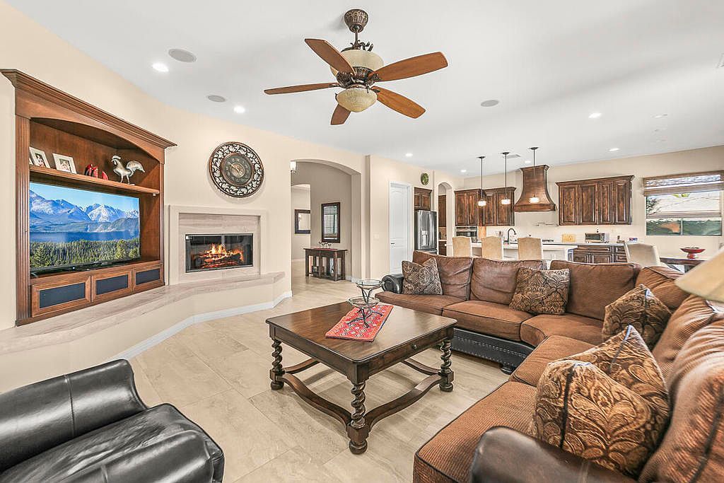 81129 Soaring Hawk Ct Indio, CA 92201 - Thumbnail 3