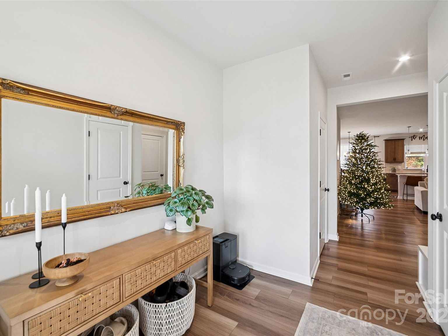 1103 Grays Mill Rd Charlotte, NC 28215 - Thumbnail 3