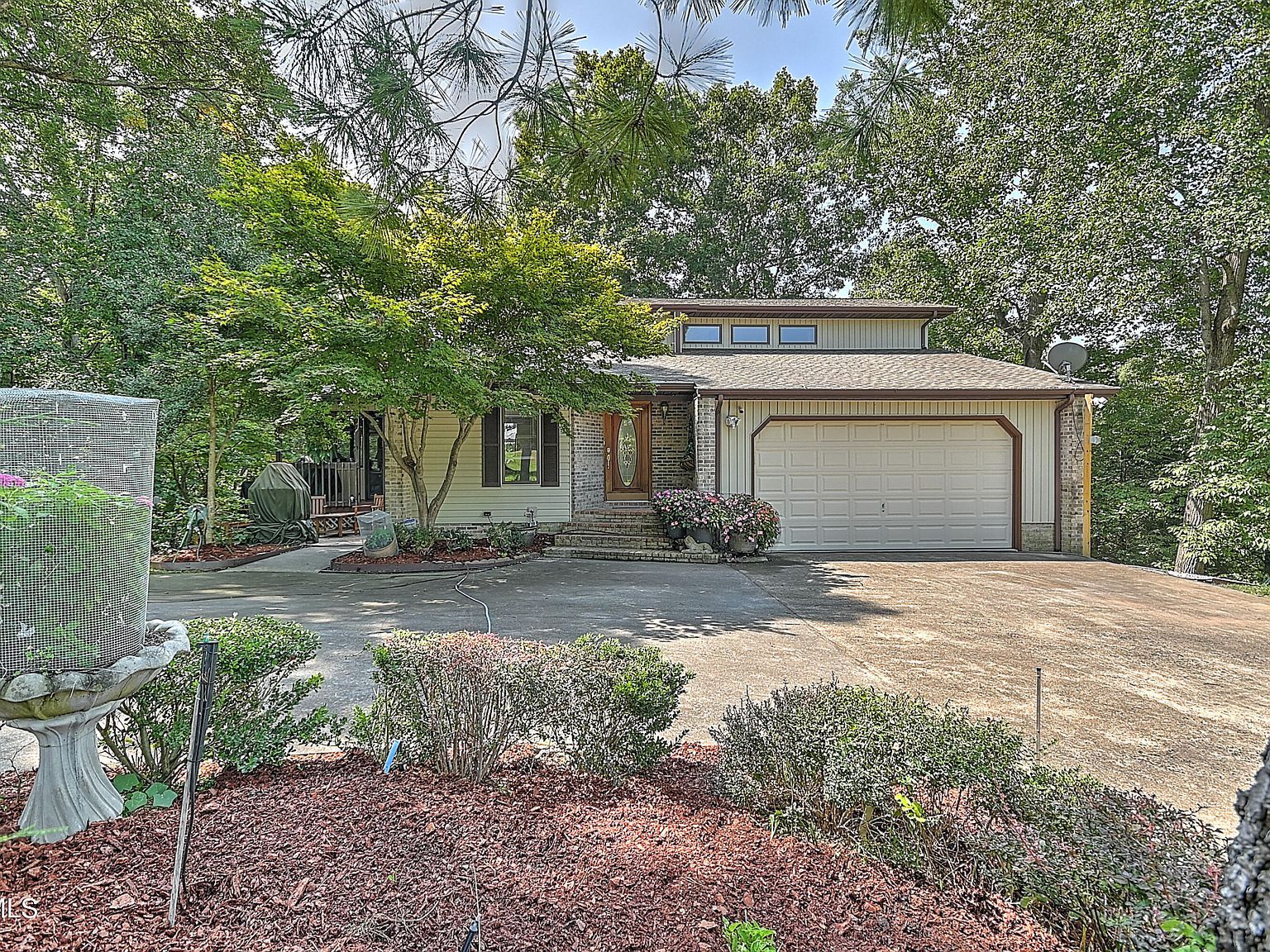 230 Charlie Ave Piney Flats, TN 37686 - Thumbnail 3