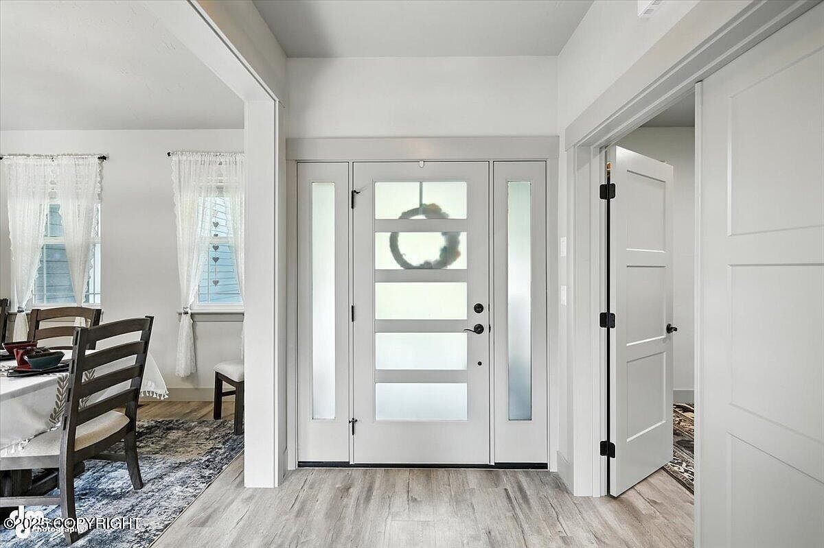 8967 E Wolf Creek Rd Wasilla, AK 99654 - Thumbnail 3