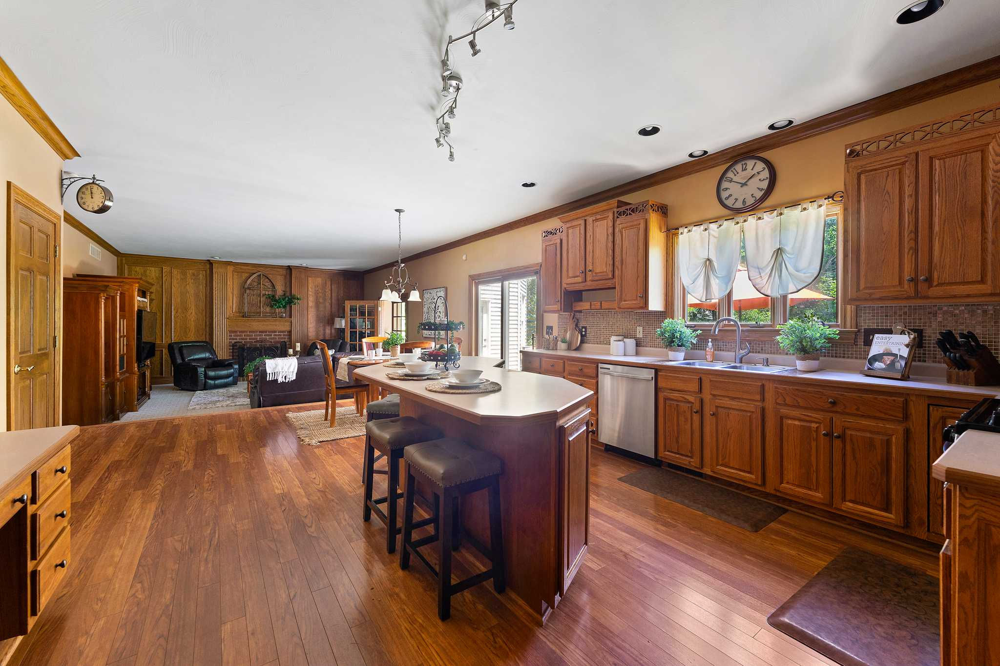 675 Saddlebrook Drive, Youngstown, OH, USA, 44512 - Thumbnail 3